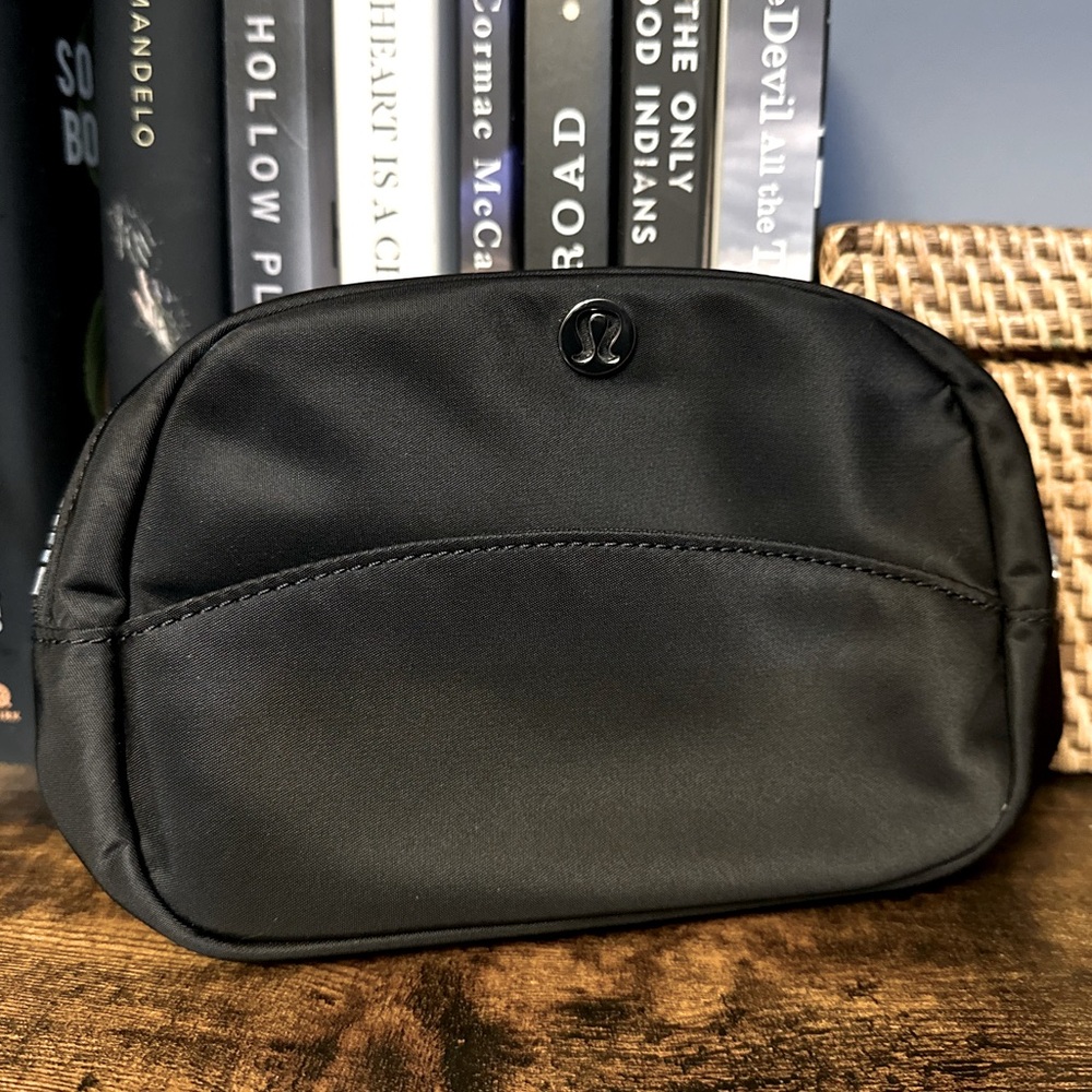 lululemon go getter mini pouch - black/silver